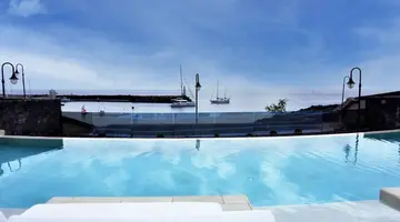 Royal Marina Suites Boutique Hotel