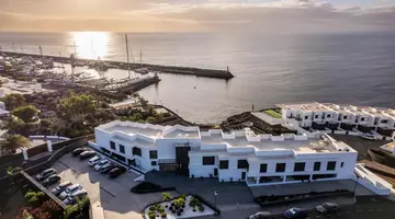 Royal Marina Suites Boutique Hotel