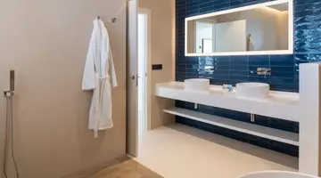 Royal Marina Suites Boutique Hotel