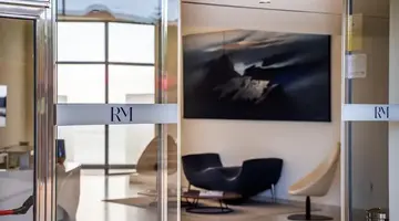 Royal Marina Suites Boutique Hotel