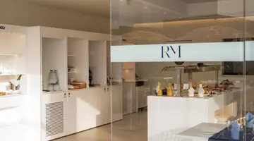 Royal Marina Suites Boutique Hotel