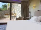 Royal Marmin Bay Boutique and Art Hotel