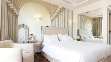 Royal Marmin Bay Boutique and Art Hotel