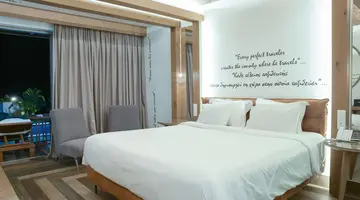 Royal Marmin Bay Boutique and Art Hotel