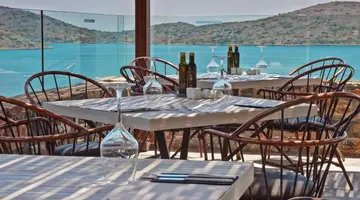 Royal Marmin Bay Boutique & Art Hotel