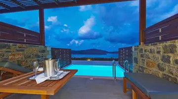ROYAL MARMIN BAY BOUTIQUE & ART
