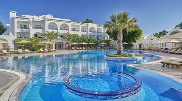 ROYAL NOZHA BEACH