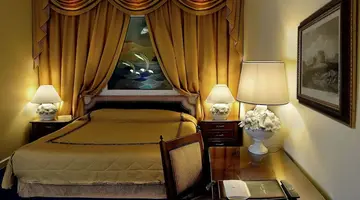 Royal Olympic Hotel