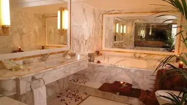 Royal Olympic Hotel