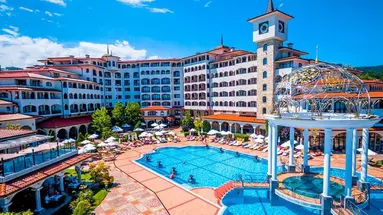 Royal Palace Helena Sands