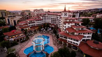 Royal Palace Helena Sands