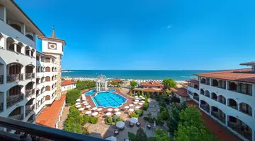 Royal Palace Helena Sands
