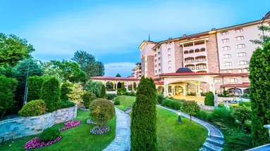 Royal Palace Helena Sands