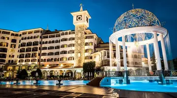 Royal Palace Helena Sands