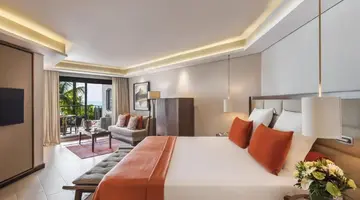 ROYAL PALM BEACHCOMBER LUXURY