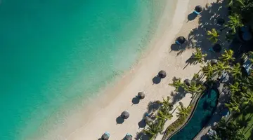 ROYAL PALM BEACHCOMBER LUXURY