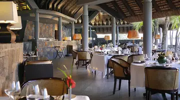 ROYAL PALM BEACHCOMBER LUXURY