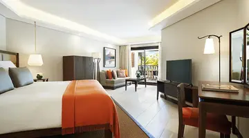 ROYAL PALM BEACHCOMBER LUXURY