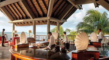 ROYAL PALM BEACHCOMBER LUXURY