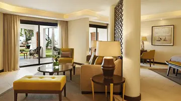 ROYAL PALM BEACHCOMBER LUXURY