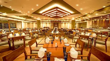 Royal Palms Beach Hotel