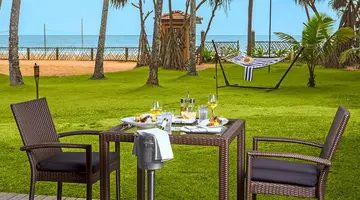 Royal Palms Beach