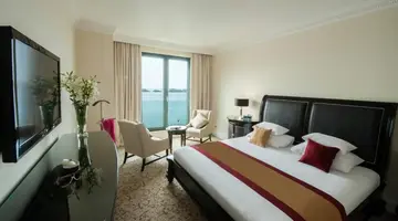 Royal Princess Hotel