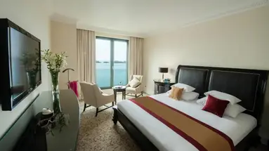 Royal Princess Hotel