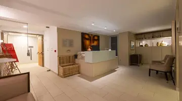 Royal Princess Hotel