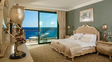 Royal Princess Hotel