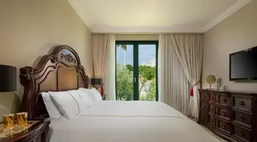 Royal Princess Hotel