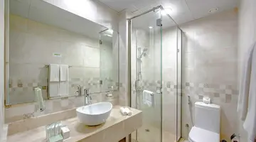 Royal Regency Suites Dubai Marina