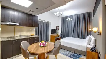 Royal Regency Suites Dubai Marina
