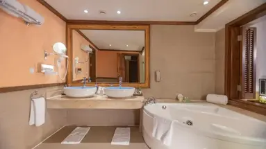 ROYAL SAVOY