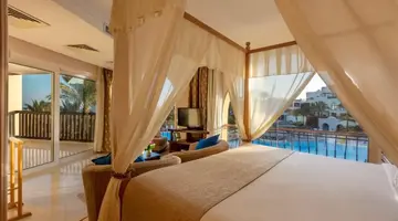 ROYAL SAVOY