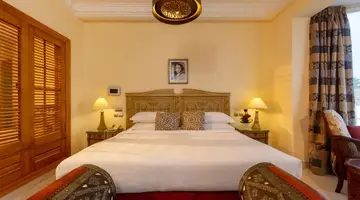 ROYAL SAVOY