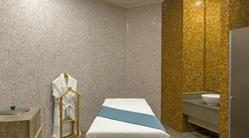 Royal Seginus Hotel