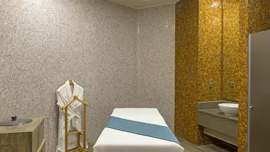 Royal Seginus Hotel