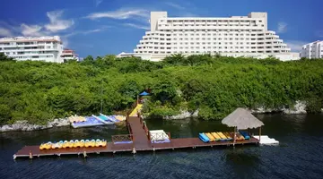 Royal Solaris Cancun Resort