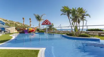Royal Son Bou Family Club