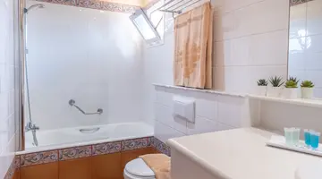 ROYAL SUITE