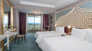 Royal Taj Mahal Hotel