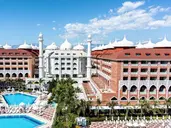 Royal Taj Mahal Hotel