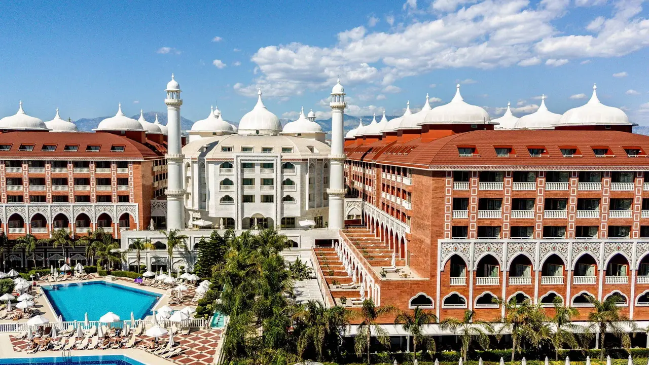 Royal Taj Mahal