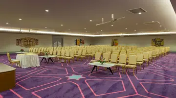Royal Taj Mahal