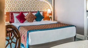 Royal Taj Mahal
