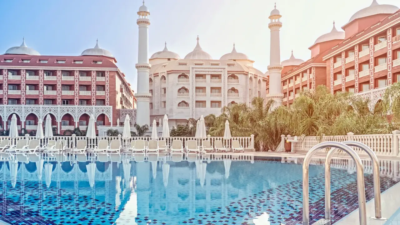 ROYAL TAJ MAHAL
