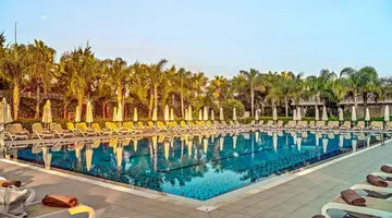 Royal Taj Mahal