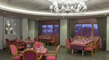 ROYAL TAJ MAHAL