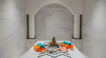 Royal Taj Mahal
